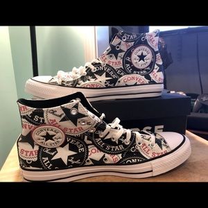 Logo Play Converse All Stars! Brand New Size 12